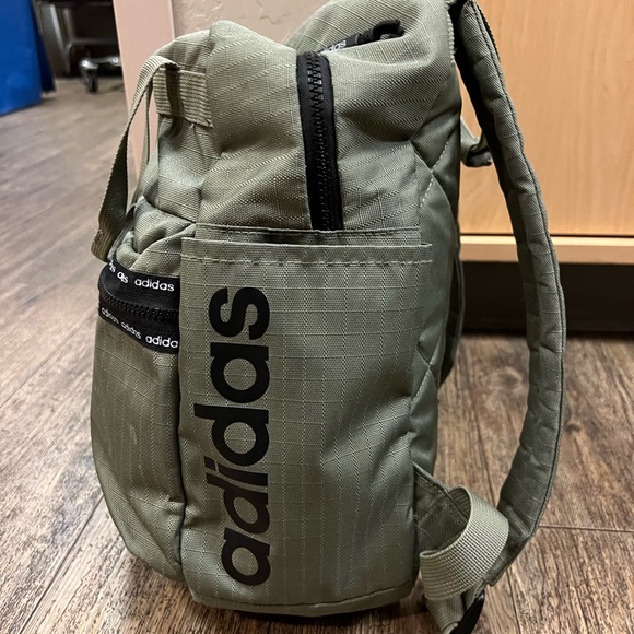 Adidas backpack - Picture 2 of 3